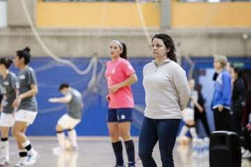 Una mala primera mitad condena al Teldeportivo/TA.